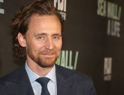 Thomas william hiddleston (born 9 february 1981) is an english actor. Tom Hiddleston Net Worth Wife Biography Discoverycentre