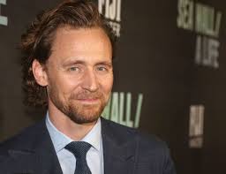Hiddleston, 33, was honoured with one of the highest accolades for his role in coriolanus by dame helen mirren. Tom Hiddleston Net Worth Wife Biography Discoverycentre
