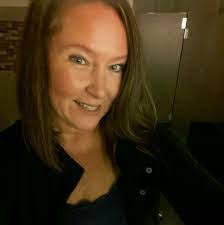 Heather Blocher's Instagram, Twitter & Facebook