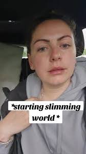 Zoe Everett's Instagram, Twitter & Facebook