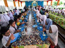 Program rancangan makanan tambahan dilaksanakan bertujuan membantu seseorang murid sekolah rendah daripada kalangan keluarga yang miskin. Isu Rmt Ibu Bapa Boleh Rayu Jika Rasa Layak Edisiviral
