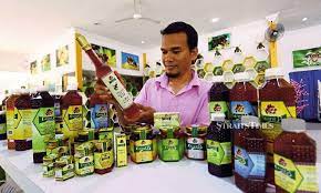 Good point team wholesale sdn bhd. Melaka Bee Gallery A Great Experience For Visitors