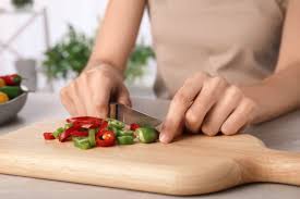 Anche se si possono comprare piantine di peperoncino già formate in vivaio un vero appassionato con l'hobby del peperoncino non può che partire dai semi. Come Togliere Il Piccante Dalle Mani 6 Rimedi Casalinghi Da Provare