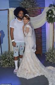 Jon rahm announced sunday via instagram that his son, kepa, was born saturday morning, ahead of this week's masters. Rapper Horrifies Twitter By Wearing Ripped Denim Shorts And Socks With Sandals To His Wedding