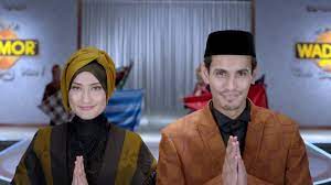 Wadimor adalah brand sarung khas indonesia. 16 Model Baju Wanita Dari Sarung Wadimor Trend Masa Kini