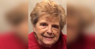 Candy Pearson's Instagram, Twitter & Facebook