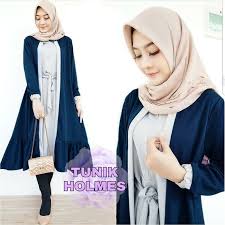 Kini, kamu dapat membeli semua produk fashion muslim model terbaru yang sedang laris di pasaran seperti baju koko putih, baju koko anak, peci putih, pashmina diamond dan kerudung segi empat polos dengan penawaran harga termurah khusus untukmu. Baju Lebaran 2021 Remaja Wanita Wild Country Fine Arts