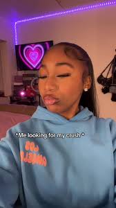 1 Second Eye Contact