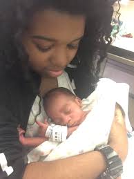 When you're friend Geena Boo Wallace snap pics when you're still talking  ish.. 😂🤣