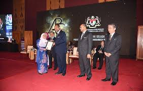 4g9, persiaran perdana, presint 4 , 62100 putrajaya. Galeri Anugerah Perkhidmatan Cemerlang Category Kkmm Image Kementerian Komunikasi Dan Multimedia