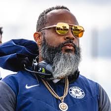 Marc Pope's Instagram, Twitter & Facebook