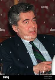 Date 1995 hi-res stock photography and images