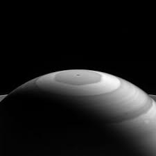 Bizarre Hexagon On Saturn Shines In Spectacular Nasa Photo Live Science