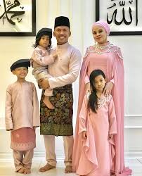 Blog gosip artis malaysia yang terbaru, sensasi dan panas. Shuib Home Facebook