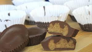 Coupelles De Chocolat Au Simili Beurre D Arachides Vegan Gf Mock Reese S Pieces No Peanut Desserts Food Recipes