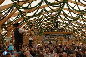 Auf gehts zum feiern nach münchen! Oktoberfest 2015 Munchen Feiert Die Wiesn