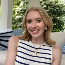 I'm thrilled to announce my graduation from Butler University! Over the  weekend, I graduated with a BA in Strategic Communication and  Organizational Communication & Leadership, Cum Laude. My…