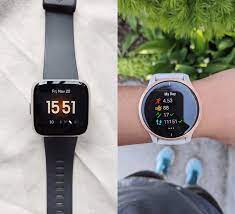 The garmin forerunner 45 vs fitbit versa vs apple watch series 4 specs and features compared. Fitbit Vs Garmin A Marathon Runner S Perspective