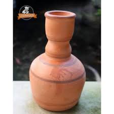 Selain itu, motif melayu seperti pucuk rebung, semut beriring, itik pulang petang. Motif Gambar Guci Dari Tanah Liat