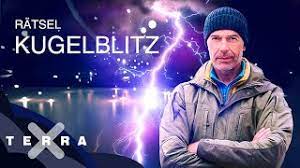 The penrose process (also called penrose mechanism) is theorised by roger penrose as a means whereby energy can be extracted from a rotating black hole. Ratselhaftes Gewitterphanomen Und Mythos Kugelblitz Terra X Youtube
