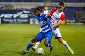 H2h stats, prediction, live score, live odds & result in one place. Pec Worstelt Zich Naar Punt Tegen Zegeloze Hekkensluiter Fc Emmen Nederlands Voetbal Bd Nl