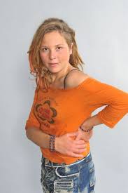 Gzsz Vorschau Franziska Van Der Heide Ist Die Neue Mieze Am Kiez Starsontv Gzsz Gzsz Stars Deutsche Schauspieler