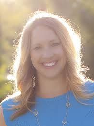 Lesley Hess's Instagram, Twitter & Facebook