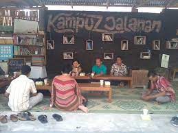 Sejak hari itu, tanpa pemeriksaan apalagi pengadilan, jenderal pranoto reksosamodra mengalami penahanan selama 15 tahun, sampai dibebaskan pada 16 februari 1981. Kampuz Jalanan Ilmu Pranoto Adicoro Aliaz Mc Jowo Facebook