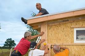 Gartenhaus Selber Bauen Die Fassade Wird Verkleidet Gartenhaus Selber Bauen Gartenhaus Gartenhaus Bauen