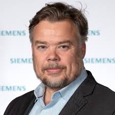 A great step forward in helping more Australian government agencies to  achieve their digital goals. It sounds obvious, but experience does matter 