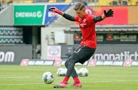 Gregor kobel (born 6 december 1997) is a swiss footballer who plays as a goalkeeper for german club vfb stuttgart. Torhuter Des Vfb Stuttgart Das Sagt Gregor Kobel Zu Seiner Zukunft Vfb Stuttgart Stuttgarter Nachrichten