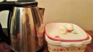 Turn the kettle on and wait until boil and cook about 3 more minute after boil. How To Boil Egg Using Electric Kettle Youtube