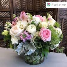 Fresh from the fields · 7 day freshness guarantee Send Green Flowers Santa Monica Ca Flower Delivery Bloomnation