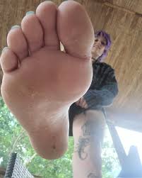 Mythic Maggie - Gothic Foot Models