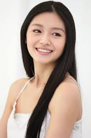 In 2015, she was issued an asset injunction order and required to disclose all her assets with a single value of more than hk$500,000. Barbie Hsu