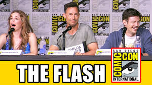 Grant Gustin Jesse L Martin Tap Dance Live At The Flash Season 3 Comic Con Panel Youtube