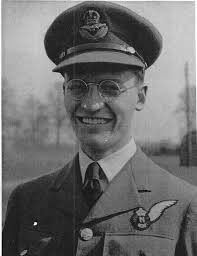 A Halifax: The Story of MZ 899