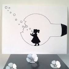 Affiche Illustration Noir Et Blanc Ampoule La Force De L Enfance Dessin Ampoule Illustration Noire Affiches Illustrees