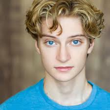 Addie Chandler's Instagram, Twitter & Facebook