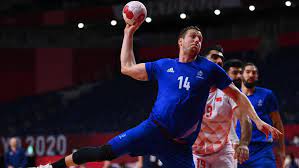 The second day of the olympic games handball tournament was the beginning of the women's competition and the first match of the angolan team (in group a) which are at their seventh consecutive olympic games. 0gg95363nqyppm