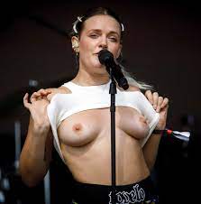 Tove Lo - Free pics, galleries & more at Babepedia