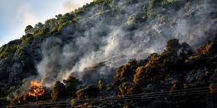 Jun 14, 2021 · θανατηφόρο τροχαίο σημειώθηκε το απόγευμα της δευτέρας (14/06) στο λουτράκι, επί της λεωφόρου αθηνών, στο ύψος του βενιζάνιδικου της avin. Loytraki Mainetai H Fwtia Enisxy8hkan Oi Dynameis Ths Pyrosbestikhs Ellada Iefimerida Gr
