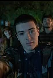 You're Nothing Special" Farsante (TV Episode 2022)