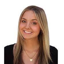 Amanda Paden's Instagram, Twitter & Facebook