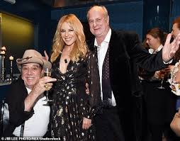 Australian music mogul michael gudinski, am, has died in melbourne aged 68. Michael Gudinski Dies Paul Mccartney And Ed Sheeran Pay Tribute Aktuelle Boulevard Nachrichten Und Fotogalerien Zu Stars Sternchen