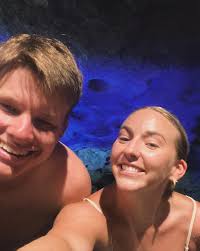 Emma Pitts (@emgracepitts) • Instagram photos and videos