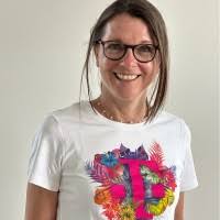 100+ 'Heuckeroth' profiles