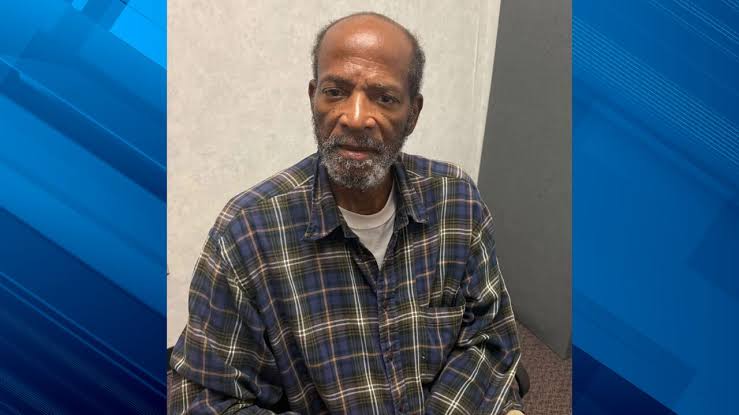 75-year-old arrested after shootings leave 1 woman dead, 1 injured in  northeast Columbia