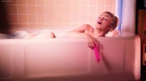 Kelli Berglund Nude Scenes - EPORNER