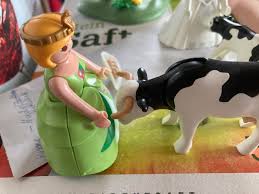 Cow Blowjob Say Cum : rshitposting